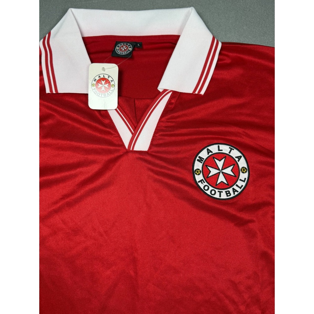 Malta Football Mens Soccer Jersey Large Red White Short Sleeve Sportswear NWT